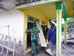TNI Bergerak Cepat Tangani Dampak Erupsi Gunung Semeru