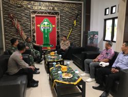 Kunjungan Kerja Brigif 19/KH Tingkatkan Sinergitas TNI/POLRI