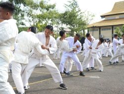 Tingkatkan Kemampuan, 573 Personil Polres Sampang Sampang Laksanakan Ujian Beladiri Polri