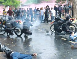 Polres Lamsel Berhasil Amankan Provokator Kerusuhan (Unras) di Depan KPU