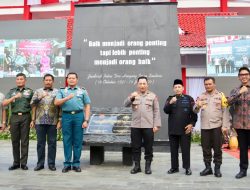 Kapolri Jenderal Pol Listyo Sigit Prabowo di Dampingi Panglima TNI Resmikan Monumen Jenderal Polisi Hoegeng Iman Santoso