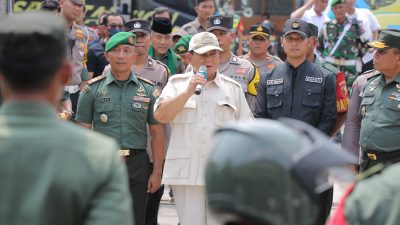 MENHAN RI Serahkan 158 Unit Kendaraan Dinas Kepada Prajurit di Tuban