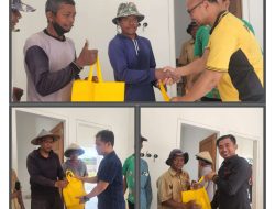 Polisi Peduli, Dihari Jum’at Berkah Satresnarkoba Polres Bojonegoro Bagikan Sembako ke Kuli Bangunan