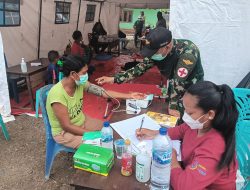 Kapuspen TNI: TNI Dirikan Tenda Kesehatan dan Dapur Umum Bantu Korban Erupsi Gunung Lewotobi NTT
