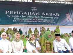 Khofifah Indar Parawansa dan Gus Miftah Hadiri Pengajian Akbar di Kalianda Lampung Selatan