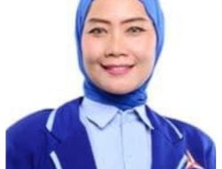 Vera Lie Dyaningsih Caleg DPRD Kabupaten dan Salman Alfarizi Caleg DPRD Provinsi Kampanye di Candi Girang