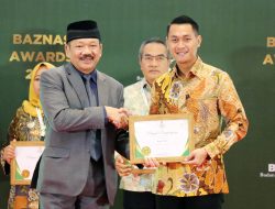 Mas Lindra Raih Penghargaan dari BAZNAS RI