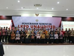 Sekda Tuban Serahkan LKPD 2023 UNAUDITED Ke BPK