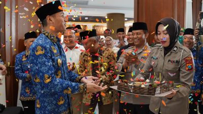 Bupati Tuban Gelar Open House, Begini Pesanya