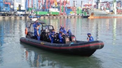 Ditpolairud Polda Jatim Sisir Perairan Selat Bali, Imbangi Operasi Puri Agung 2024 untuk WWF ke -10