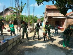 Karya Bakti, Babinsa Koramil Sumberrejo dan Warga Dusun Kauman Bersama-sama Bangun Masjid
