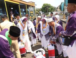 Si Mas Ganteng Ikut Antar CJH Kabupaten Tuban