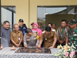 Mas Lindra Bersama Kapolres Tuban Resmikan Lapangan Tembak Polres Tuban
