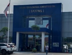 Satpas Surabaya Menjelang Memperingati HUT Bhayangkara Ke 78  Melayani Dengan  Humanis