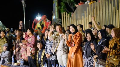 Semarak, Peragaan Busana BIUS Bupati Tuban Masyarakat 