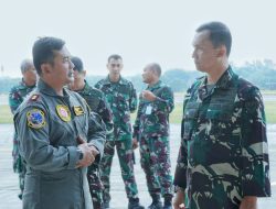 Latihan Sikatan Daya Tahun 2024, Tiga Pesawat Tempur Sukhoi SU 27/30 dari Skadron Udara 11 Lanud Sultan Hasanuddin Tiba di Lanud Iswahjudi