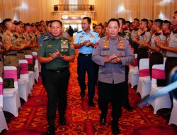 Panglima TNI Bersama Kapolri Berikan Pembekalan Kepada Calon Perwira Remaja TNI-Polri Tahun 2024