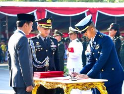Panglima TNI Hadiri Upacara Prasetya Perwira TNI-Polri Tahun 2024 di Istana Merdeka