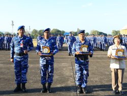 Danlanud Sultan Hasanuddin Berikan Penghargaan Kepada Prajuritnya Yang Berhasil Harumkan Nama Satuan