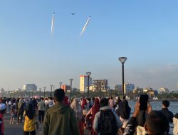 Jet Tempur Sukhoi SU-30 MK2, Pesawat Hercules C-130 Dan Boeing 737-200 Berhasil Memukau Ribuan Pengunjung Pada Pembukaan Makassar International Eight Festival And Forum