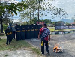 Satbrimob Polda Kalbar Terus Laksanakan Kegiatan Latihan PHH Guna Sukseskan Pilkada Serentak 2024 Diwilayah Hukum Polda Kalbar