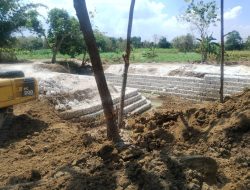 Proyek Pembangunan Saluran Pembuangan Desa Selogabus Diduga dalam Pengerjaan tidak Sesuai Spesifikasi