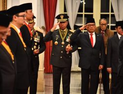 Panglima TNI Hadiri Upacara Penganugerahan Tanda Kehormatan RI di Istana Negara