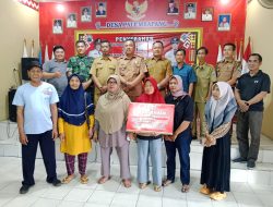 Pemdes Palembapang Salurkan BLT-DD Ekstrem Dan Rembuk Stunting