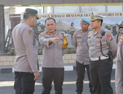 Polrestabes Surabaya Pertebal Pengamanan Kantor KPU pada Tahapan Pendaftaran Paslon di Pilkada 2024