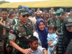 Panglima TNI Tinjau Penerjunan di Baturaja