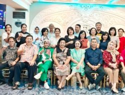 Ramah Tamah Panitia Reuni Akbar Alumni Smakara, Dr. Selvi Serahkan Saldo Keuangan Rp 70 Juta ke Pengurus PAS