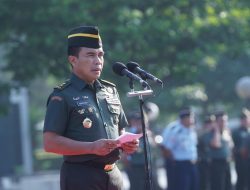 Kapuspen TNI Ingatkan Netralitas Dan Etika Sosial Media, Saat Pimpin Upacara Bendera 17 September 2024