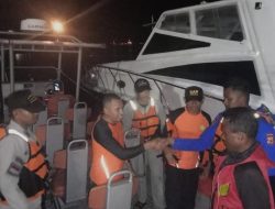 Bakamla RI Evakuasi Long Boat Mati Mesin di Perairan Kota Tual
