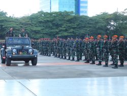 Ratusan Personel Lanud Sultan Hasanuddin Ikuti Gladi Bersih HUT TNI ke-79 di Lapangan Karebosi Makassar