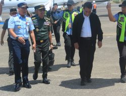 Danlanud Sultan Hasanuddin Sambut Kedatangan Menteri Pertanian dan Kasum TNI Di Makassar