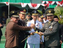 PJS. Bupati Tuban Hadiri Upacara Peringatan HUT KE-79 TNI di Makodim 0811/Tuban