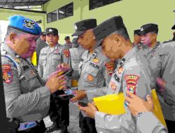 Sipropam Polres Lampung Selatan Lakukan Pengecekan HP Anggota Terkait Judi Online