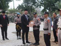 Kapolres Lampung Selatan Beri Penghargaan untuk Personel dan Warga Berprestasi di Hari Pahlawan