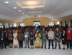 Dandim 1714/PJ Hadiri Perayaan Natal Gabungan