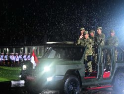 Panglima TNI Hadiri Parade Senja dan Penurunan Bendera Dipimpin Presiden RI Prabowo Subianto