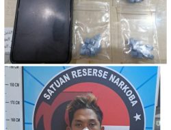 Satresnarkoba Polrestabes Surabaya Tangkap Pengedar Ekstasi di Hotel Embong Cerme