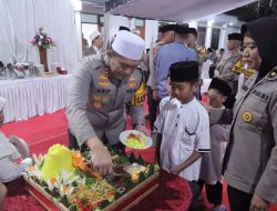 Nikmat Ramadan : Kapolres Blitar Gelar Buka Puasa Bersama Anak Yatim