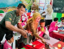 Selama Ramadhan, Babinsa Kodim Bojonegoro Kawal Pendistribusian Ribuan Paket Makanan Kering Program MBG