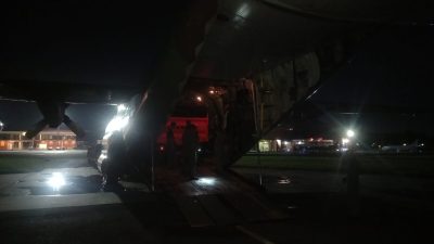 Pesawat Hercules C-130  Dari Skadron Udara 33 Lanud Sultan Hasanuddin  Angkut 10.446 Kg Bantuan Kemanusiaan Ke Myanmar