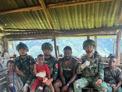 Aksi Sigap Satgas Yonif 715/Mtl, Berikan Pertolongan Pertama Kepada Masyarakat di Pelosok Papua