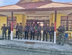 TNI-Polri Bersinergi Menjamin Pelaksanaan Ujian Nasional (UN) Siswa/Siswi SMA di Distrik Mulia Puncak Jaya