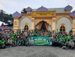 Satlantas Polres Gresik Gelar “MLAKU JOL” Bersama Ratusan Driver Ojol di Posyan Ops Ketupat Semeru 2025