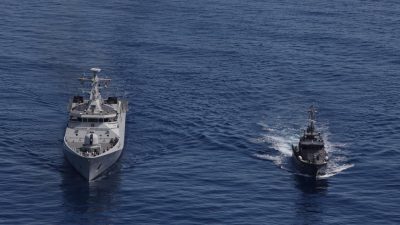 Amankan Perairan Lebanon, KRI Sultan Iskandar Muda Gelar Latihan Bersama Angkatan Laut Lebanon