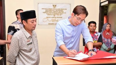 Bupati Lamsel Radityo Egi, Sidak ke Kantor Kecamatan Ketapang dan Sragi, Cek Layanan Publik