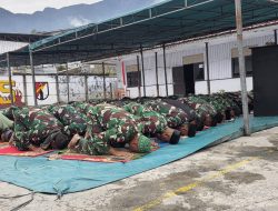 Satgas Yonif 715/Mtl Rayakan Idul Fitri 1446 H Dengan Khusyuk di Daerah Penugasan